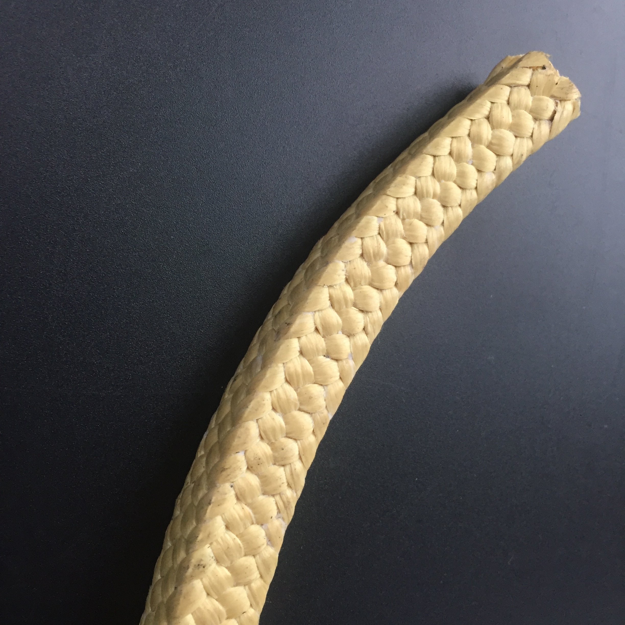 Je! Ni sifa gani za upakiaji wa nyuzi za Aramid?